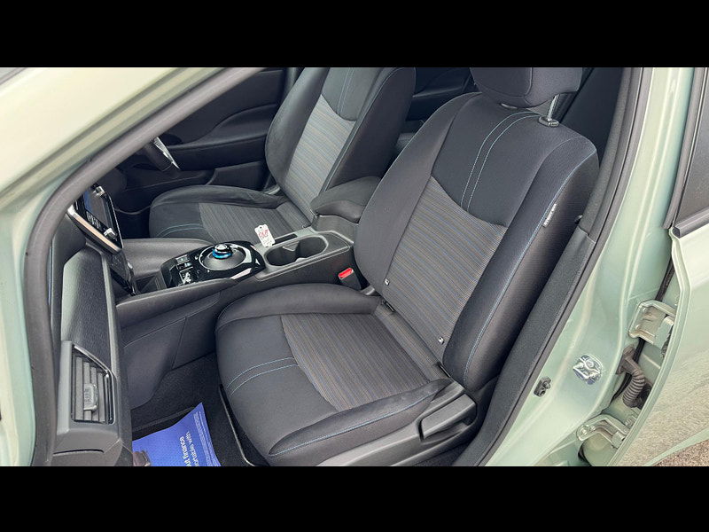 Nissan Leaf 40kWh Acenta Auto 5dr 5dr Automatic 2025
