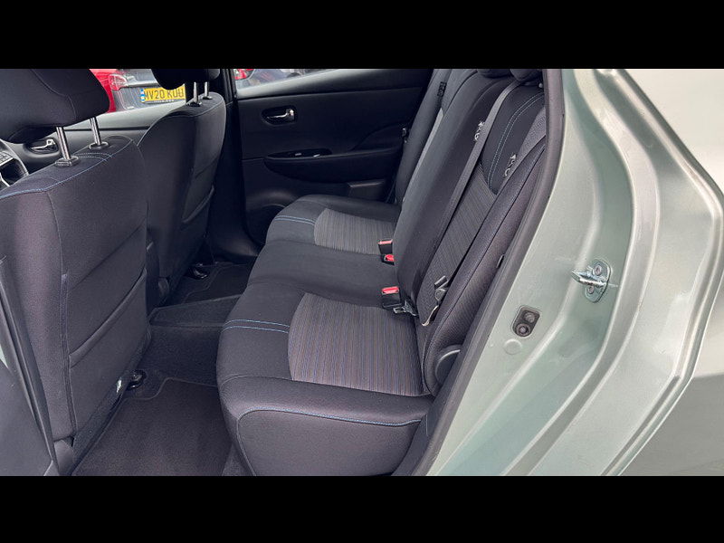 Nissan Leaf 40kWh Acenta Auto 5dr 5dr Automatic 2025