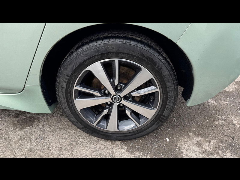 Nissan Leaf 40kWh Acenta Auto 5dr 5dr Automatic 2025