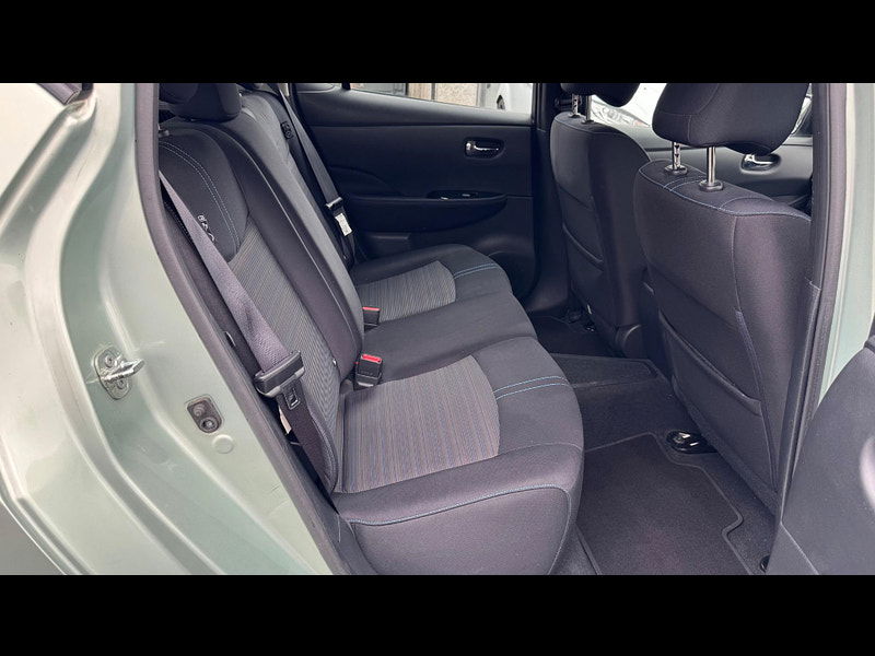 Nissan Leaf 40kWh Acenta Auto 5dr 5dr Automatic 2025