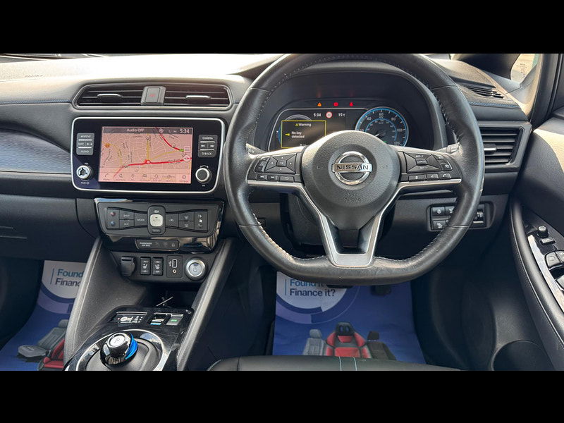 Nissan Leaf 40kWh N-Connecta Auto 5dr 5dr Automatic 2025