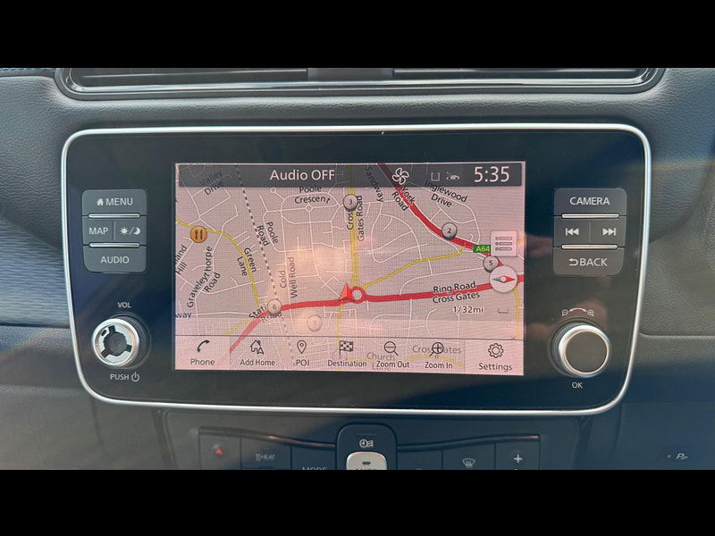 Nissan Leaf 40kWh N-Connecta Auto 5dr 5dr Automatic 2025