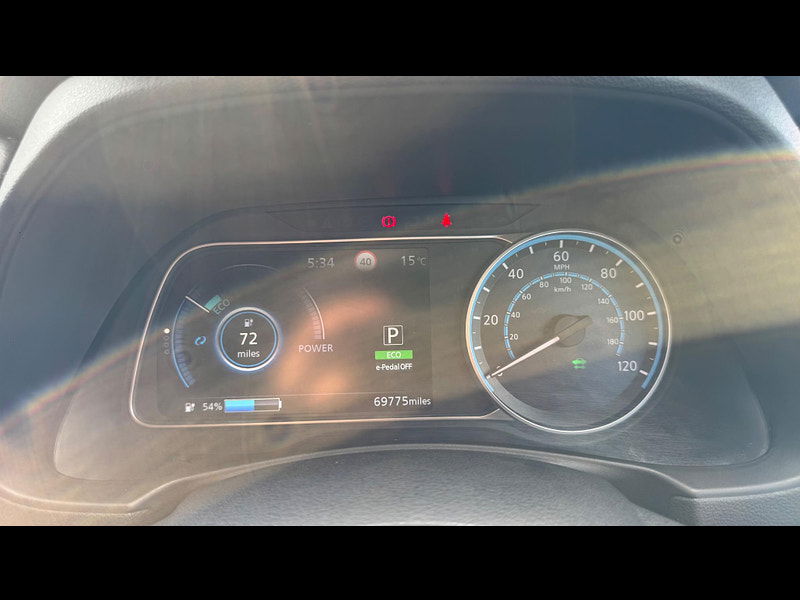 Nissan Leaf 40kWh N-Connecta Auto 5dr 5dr Automatic 2025