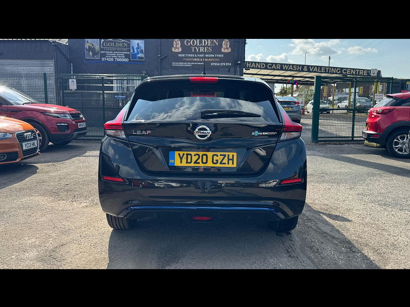 Nissan Leaf 40kWh N-Connecta Auto 5dr 5dr Automatic 2025
