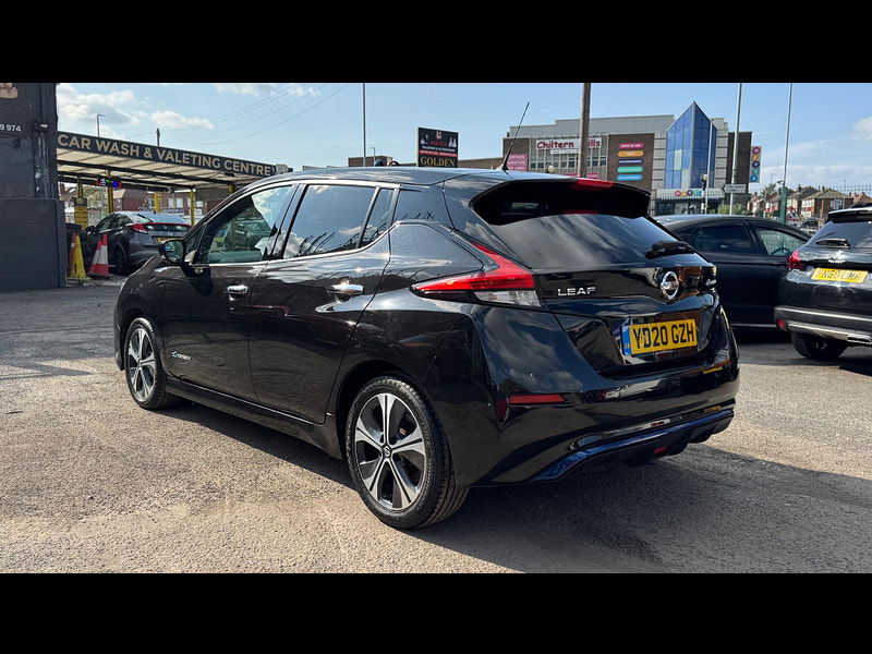 Nissan Leaf 40kWh N-Connecta Auto 5dr 5dr Automatic 2025