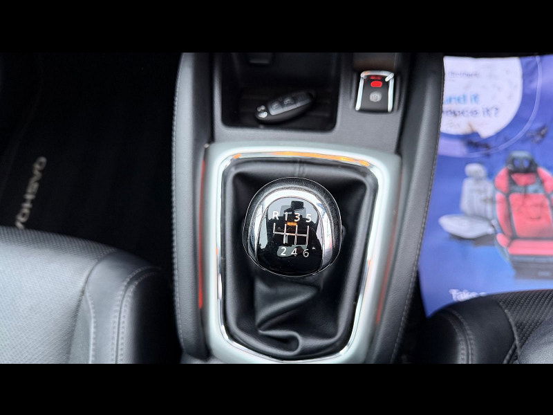 Nissan Qashqai 1.6 DIG-T Tekna SUV 5dr Petrol Manual 2WD Euro 6 (s/s) (163 ps) 5dr Manual 2026