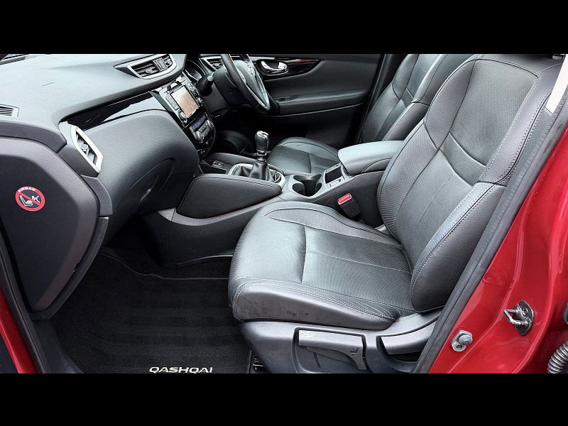 Nissan Qashqai 1.6 DIG-T Tekna SUV 5dr Petrol Manual 2WD Euro 6 (s/s) (163 ps) 5dr Manual 2026