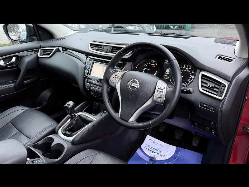 Nissan Qashqai 1.6 DIG-T Tekna SUV 5dr Petrol Manual 2WD Euro 6 (s/s) (163 ps) 5dr Manual 2026