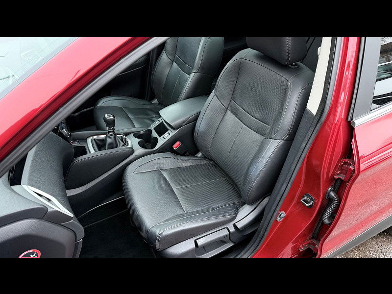 Nissan Qashqai 1.6 DIG-T Tekna SUV 5dr Petrol Manual 2WD Euro 6 (s/s) (163 ps) 5dr Manual 2026