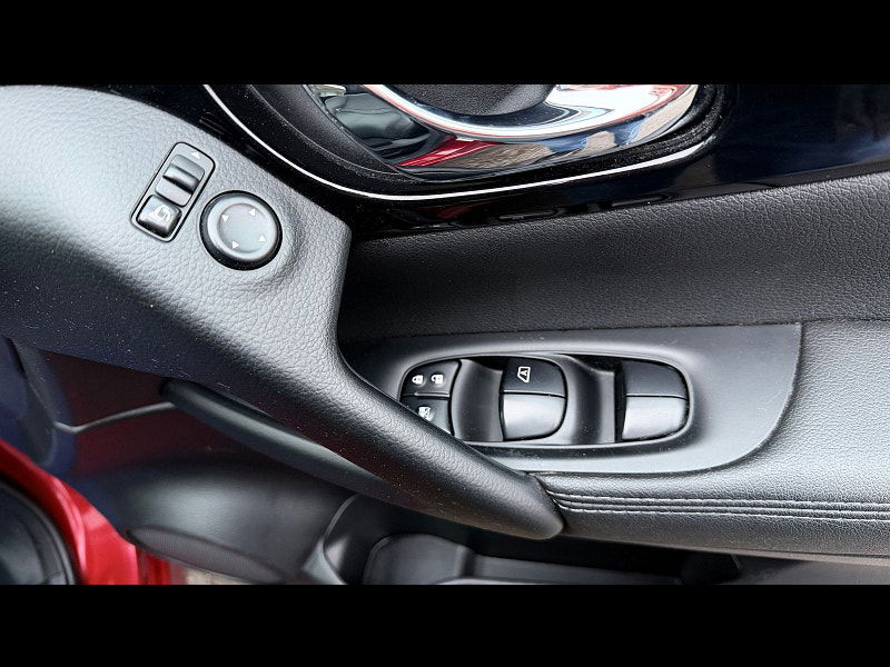 Nissan Qashqai 1.6 DIG-T Tekna SUV 5dr Petrol Manual 2WD Euro 6 (s/s) (163 ps) 5dr Manual 2026