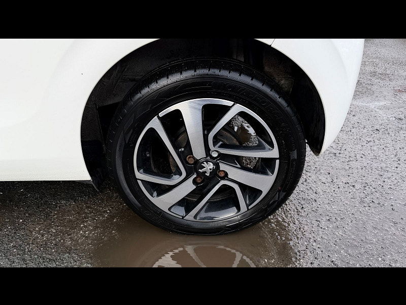 Peugeot 108 1.2 PureTech Collection Hatchback 3dr Petrol Manual Euro 6 (82 ps) 3dr Manual 2026