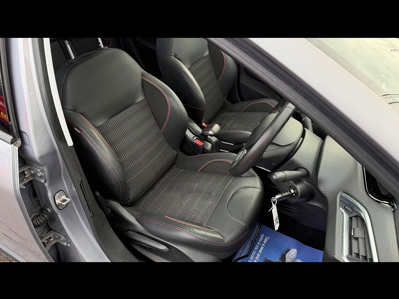 Peugeot 2008 1.2 PureTech GT Line Euro 6 (s/s) 5dr 5dr Manual 2025