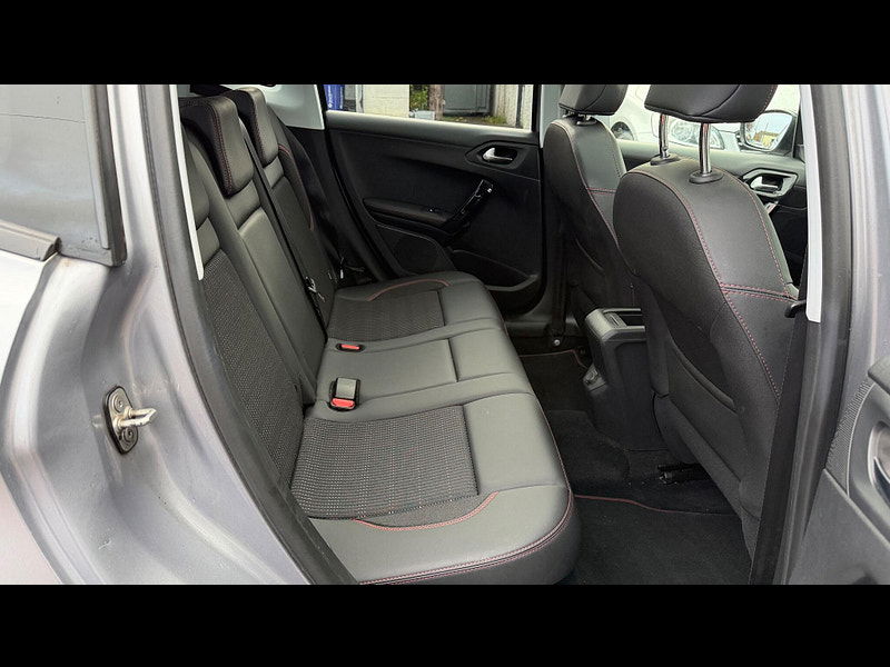 Peugeot 2008 1.2 PureTech GT Line Euro 6 (s/s) 5dr 5dr Manual 2025