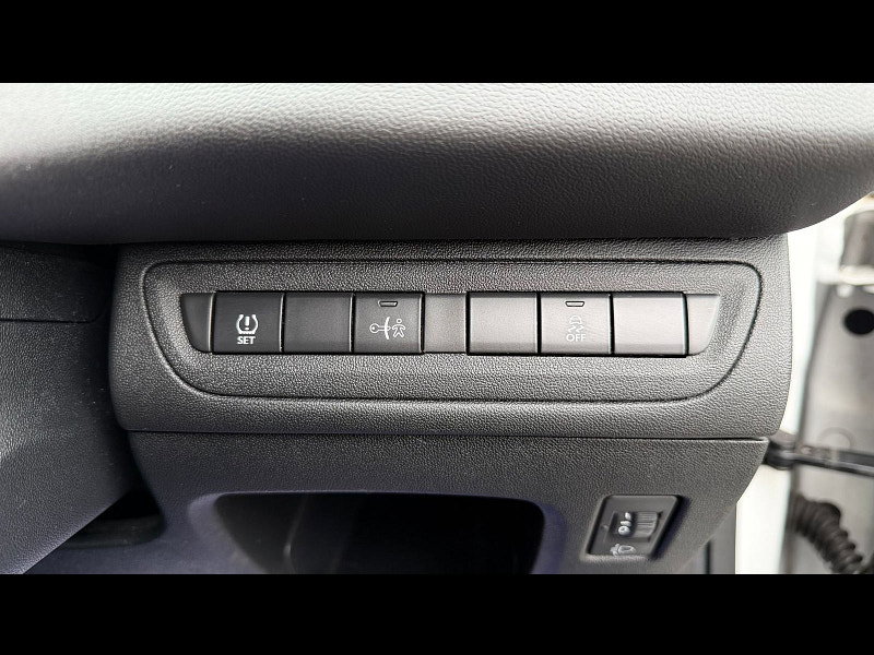 Peugeot 208 1.2 VTi PureTech Active Hatchback 5dr Petrol Manual Euro 6 (82 ps) 5dr Manual 2026