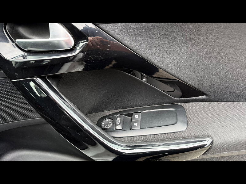 Peugeot 208 1.2 VTi PureTech Active Hatchback 5dr Petrol Manual Euro 6 (82 ps) 5dr Manual 2026