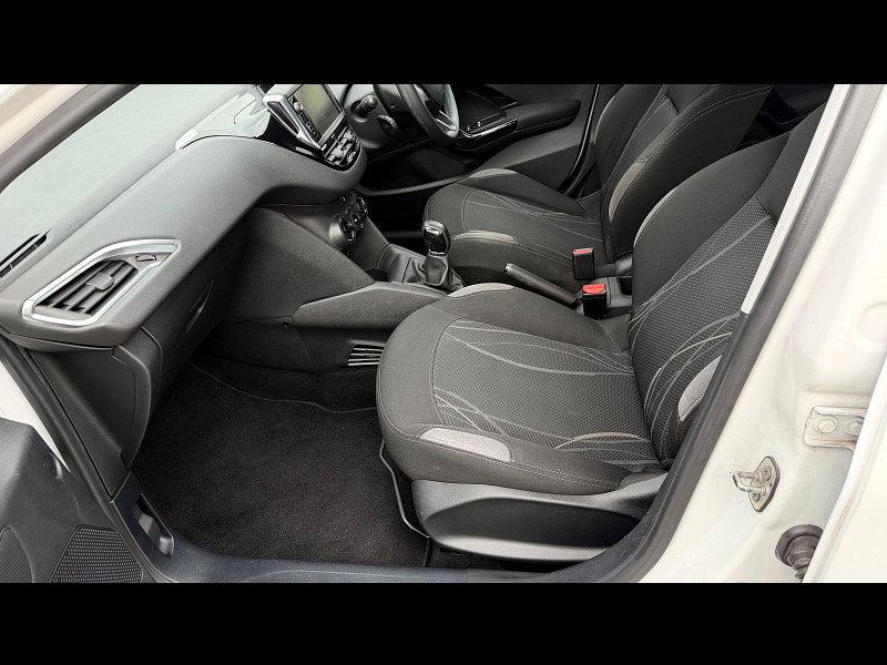 Peugeot 208 1.2 VTi PureTech Active Hatchback 5dr Petrol Manual Euro 6 (82 ps) 5dr Manual 2026