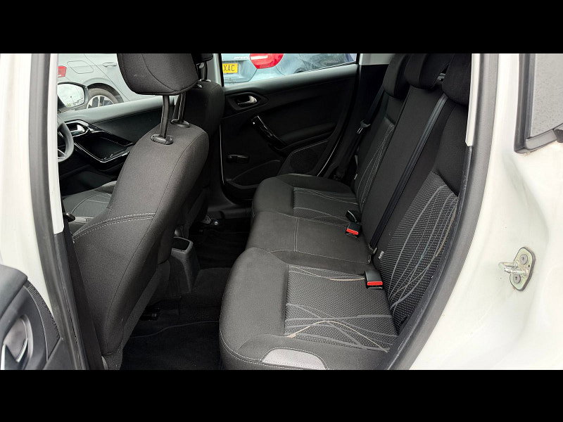 Peugeot 208 1.2 VTi PureTech Active Hatchback 5dr Petrol Manual Euro 6 (82 ps) 5dr Manual 2026