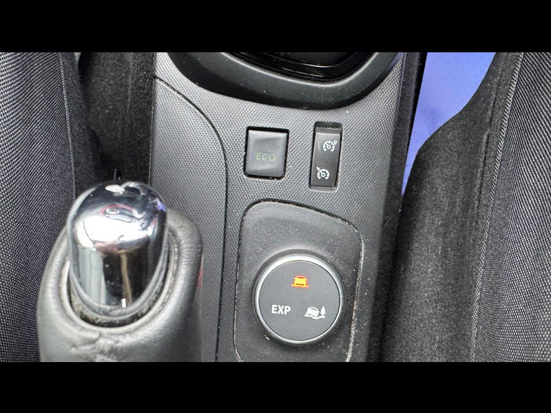 Renault Captur 1.5 dCi ENERGY Signature Nav Euro 6 (s/s) 5dr 5dr Manual 2025