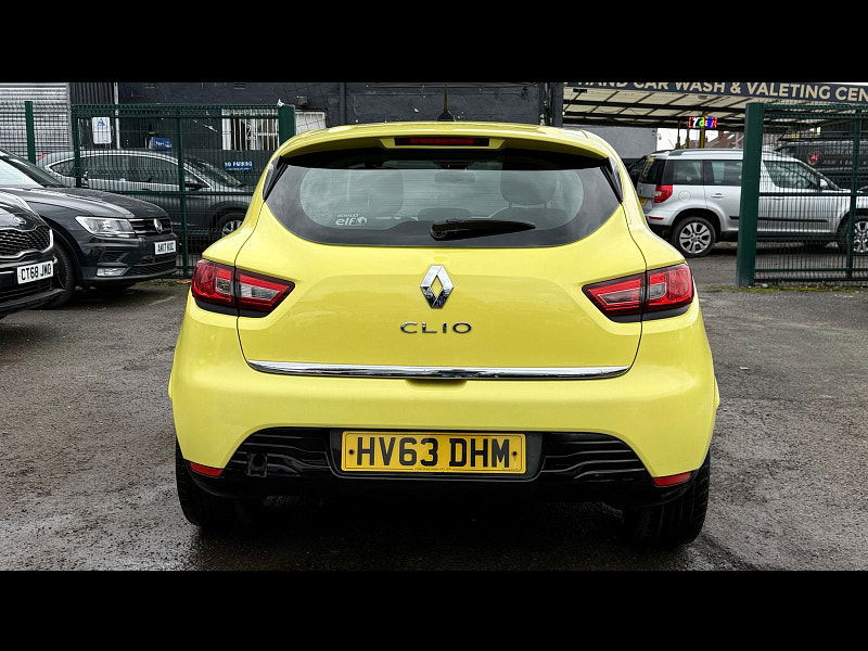 Renault Clio 1.2 16V Dynamique MediaNav Hatchback 5dr Petrol Manual Euro 5 (75 ps) 5dr Manual 2026