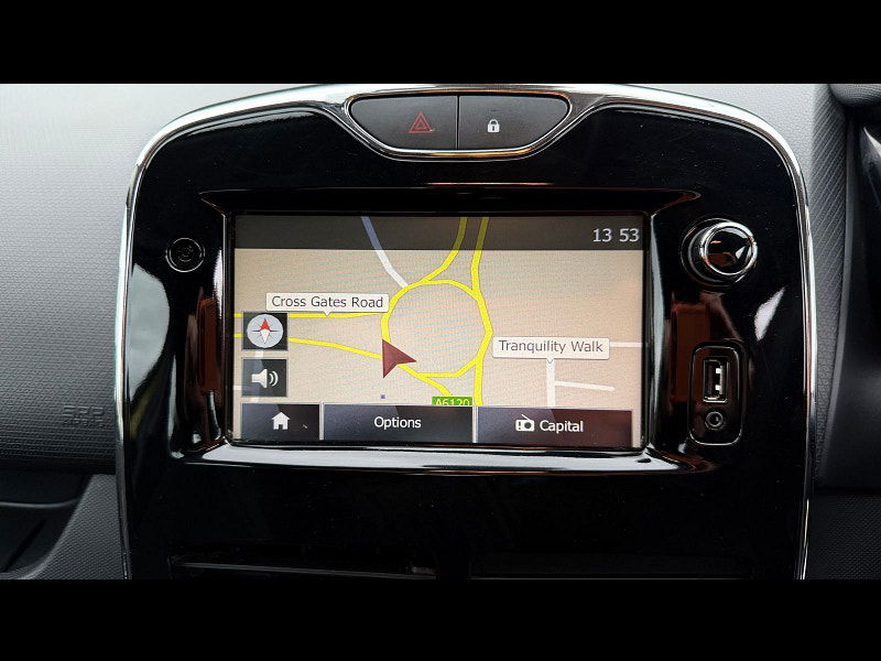 Renault Clio 1.2 16V Dynamique MediaNav Hatchback 5dr Petrol Manual Euro 5 (75 ps) 5dr Manual 2026