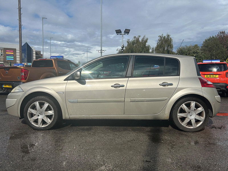 Renault Megane 1.6 VVT Maxim 5dr 5dr Manual 2025