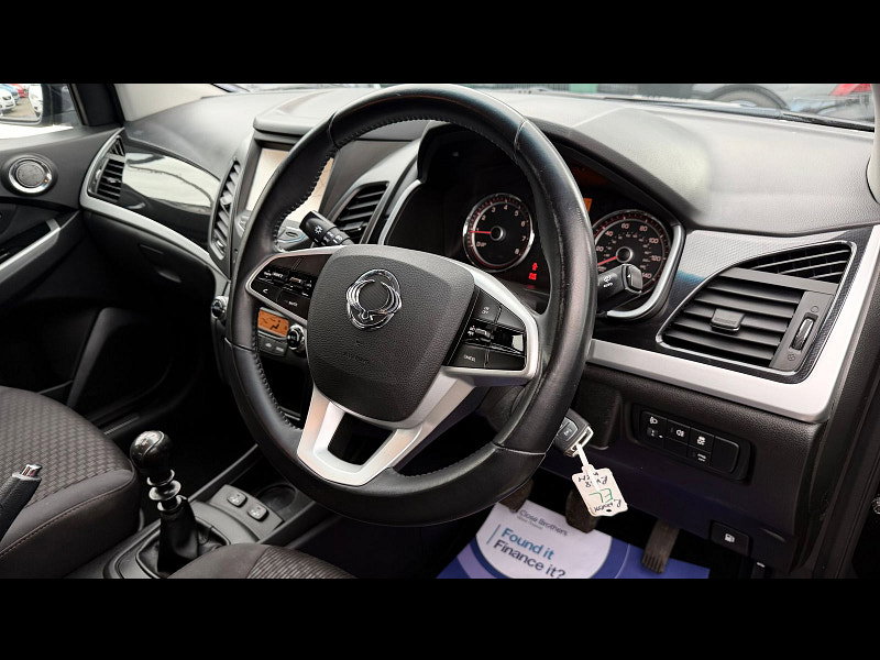 Ssangyong Korando 2.0 LE SUV 5dr Petrol Manual Euro 6 (149 ps) 5dr Manual 2026