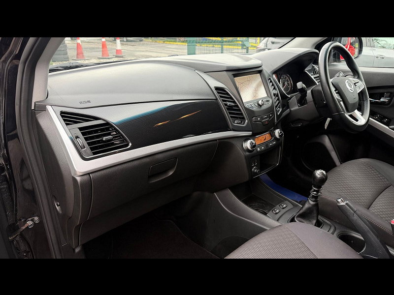 Ssangyong Korando 2.0 LE SUV 5dr Petrol Manual Euro 6 (149 ps) 5dr Manual 2026