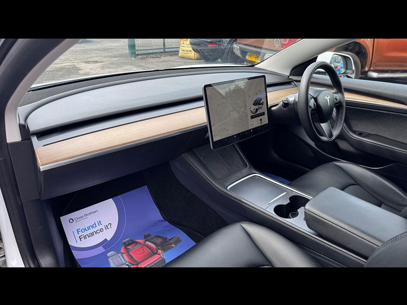 Tesla Model 3 (Dual Motor) Long Range Auto 4WDE 4dr 4dr Automatic 2025
