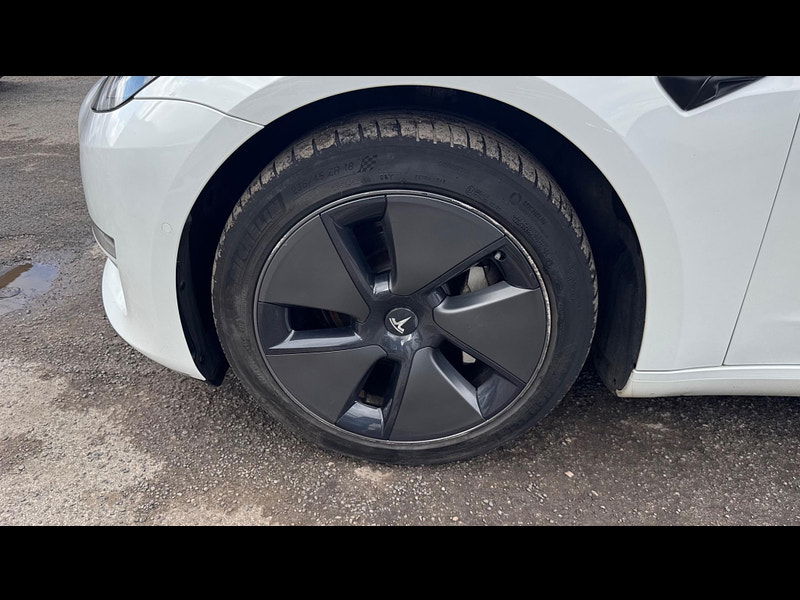 Tesla Model 3 (Dual Motor) Long Range Auto 4WDE 4dr 4dr Automatic 2025