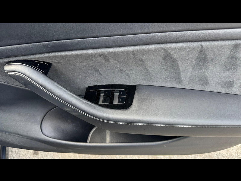 Tesla Model 3 Standard Range Plus Auto RWD 4dr 4dr Automatic 2026