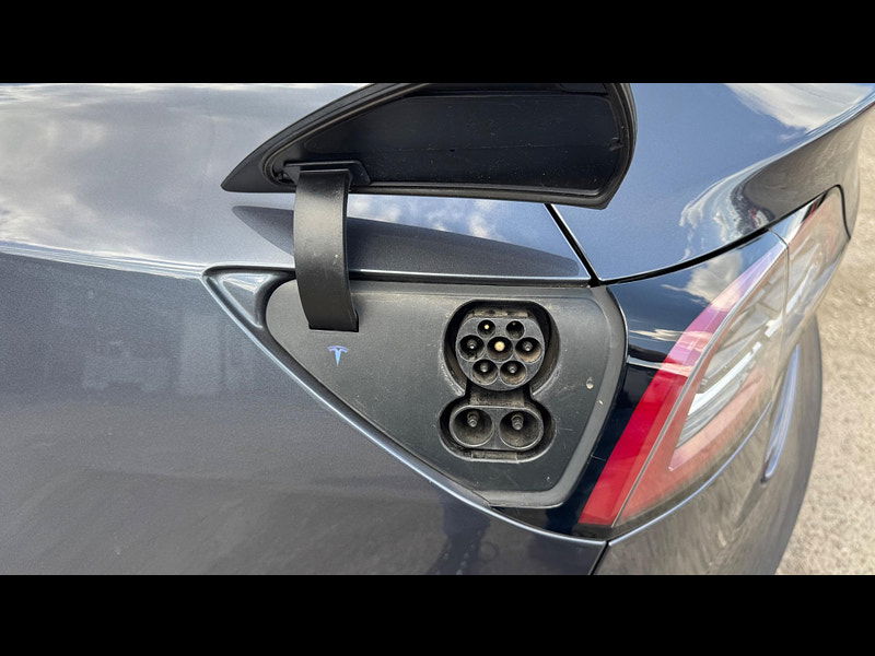 Tesla Model 3 Standard Range Plus Auto RWD 4dr 4dr Automatic 2025