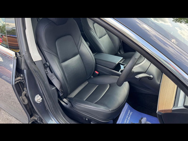 Tesla Model 3 Standard Range Plus Auto RWD 4dr 4dr Automatic 2025