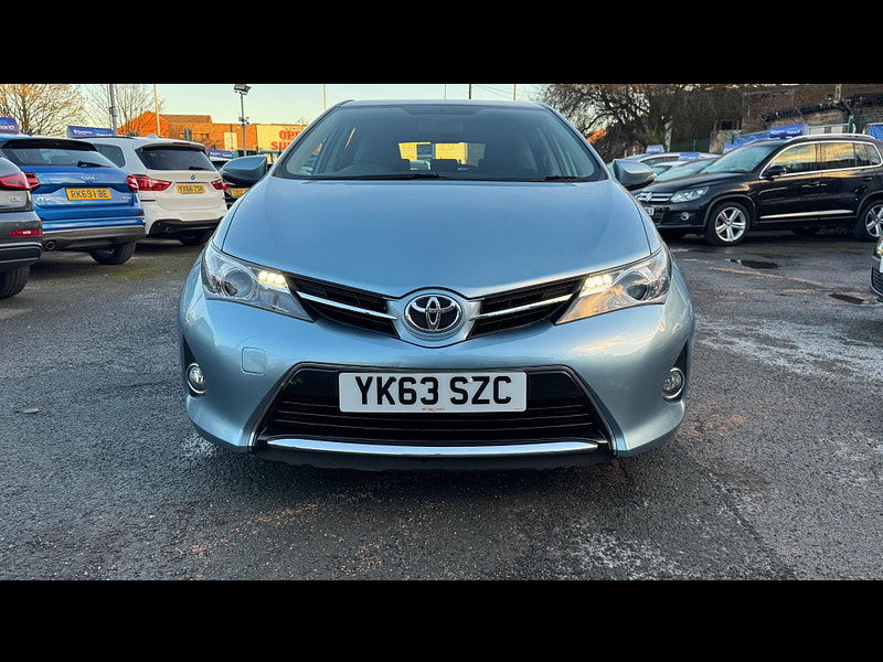 Toyota Auris 1.6 V-Matic Icon Euro 5 5dr 5dr Manual 2025