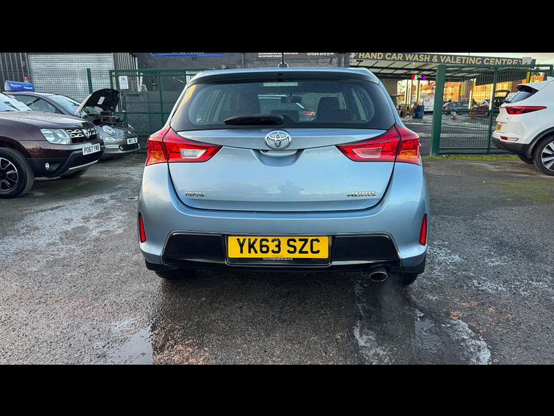 Toyota Auris 1.6 V-Matic Icon Euro 5 5dr 5dr Manual 2025