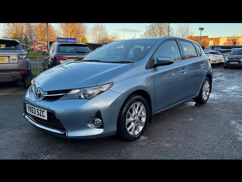 Toyota Auris 1.6 V-Matic Icon Euro 5 5dr 5dr Manual 2025