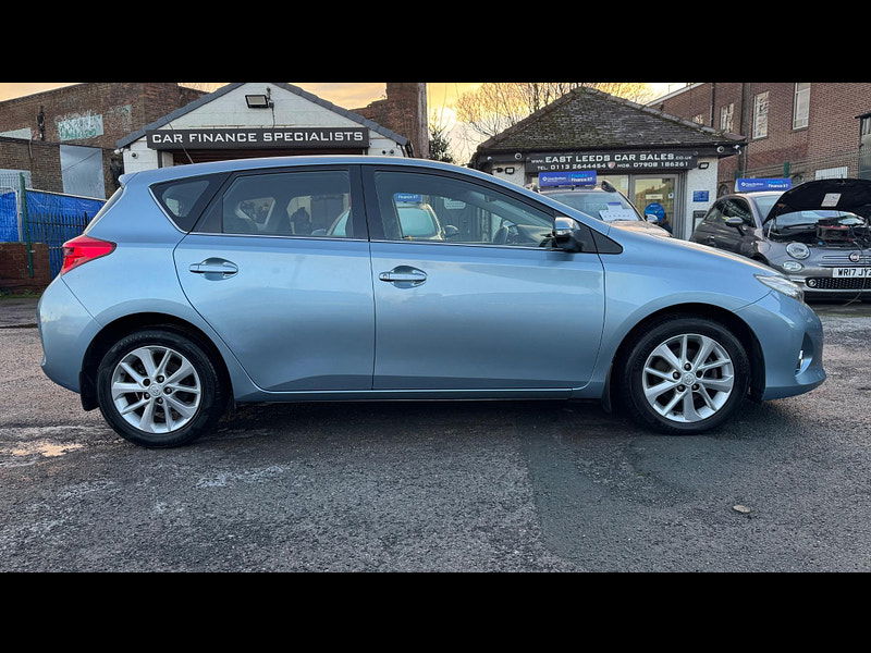 Toyota Auris 1.6 V-Matic Icon Euro 5 5dr 5dr Manual 2025