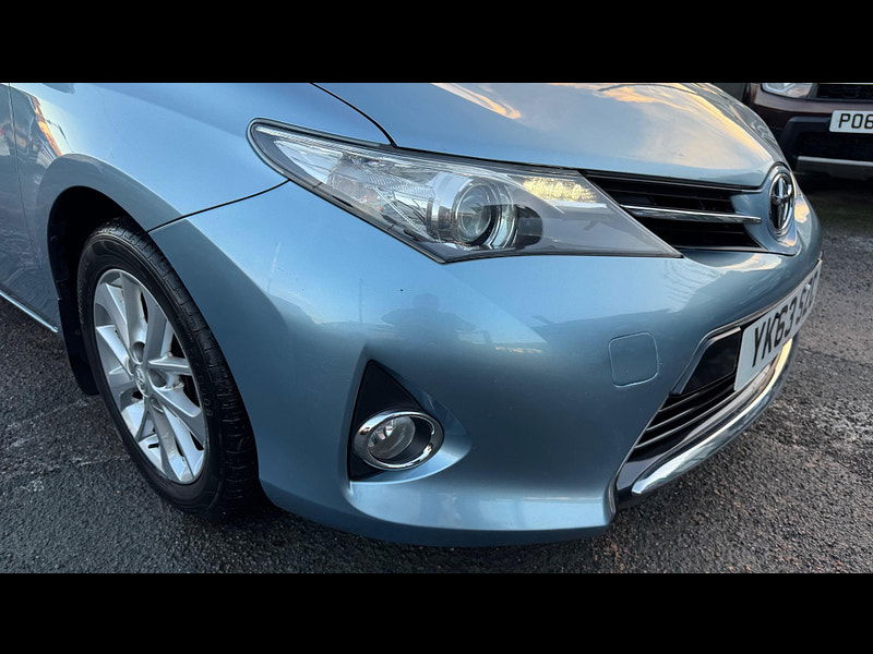 Toyota Auris 1.6 V-Matic Icon Euro 5 5dr 5dr Manual 2025