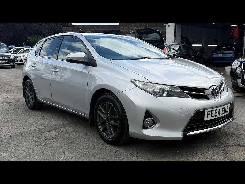 Toyota Auris 1.6 V-Matic Icon Plus Hatchback 5dr Petrol Manual Euro 5 (132 ps) 5dr Manual 2026