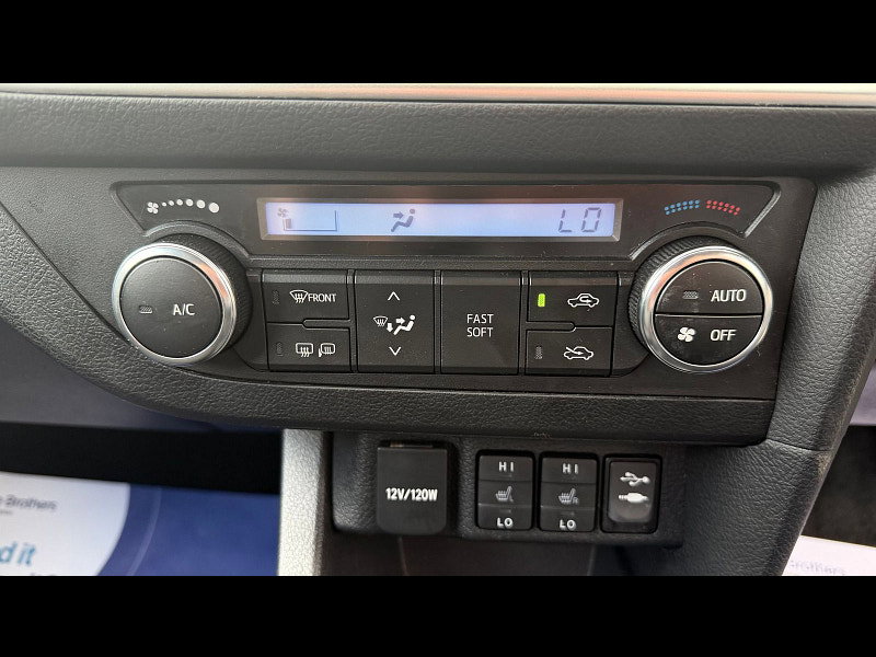 Toyota Auris 1.6 V-Matic Icon Plus Hatchback 5dr Petrol Manual Euro 5 (132 ps) 5dr Manual 2026