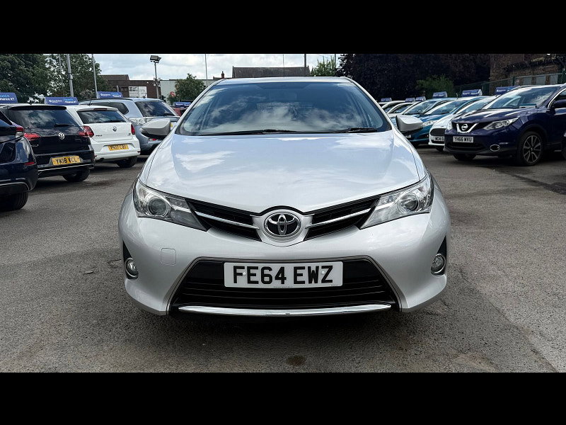 Toyota Auris 1.6 V-Matic Icon Plus Hatchback 5dr Petrol Manual Euro 5 (132 ps) 5dr Manual 2026