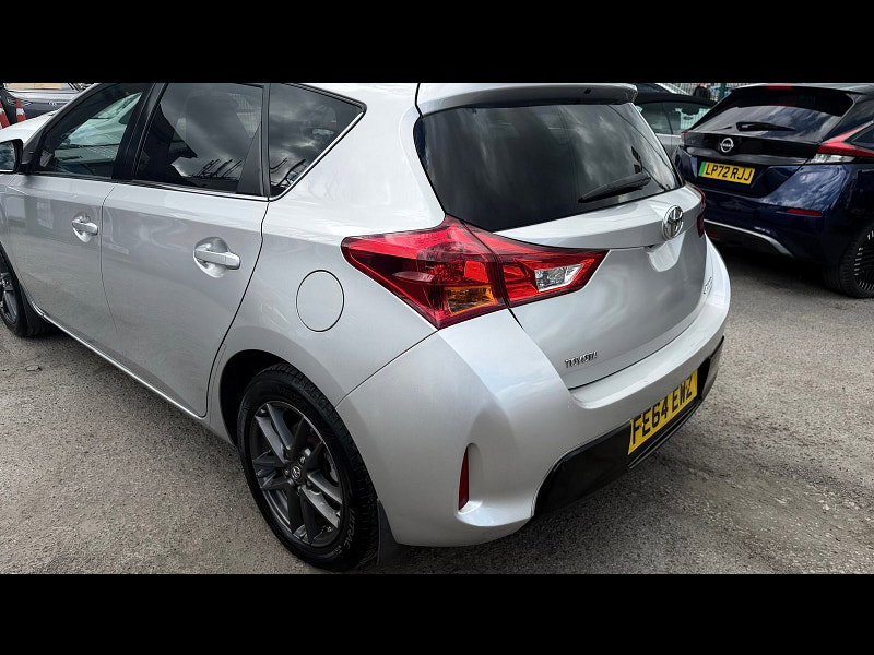 Toyota Auris 1.6 V-Matic Icon Plus Hatchback 5dr Petrol Manual Euro 5 (132 ps) 5dr Manual 2026
