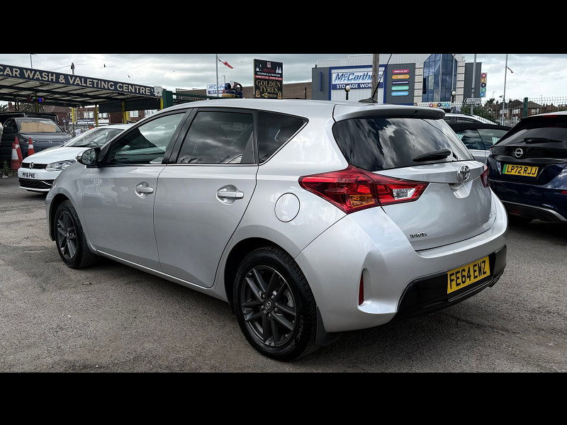 Toyota Auris 1.6 V-Matic Icon Plus Hatchback 5dr Petrol Manual Euro 5 (132 ps) 5dr Manual 2026