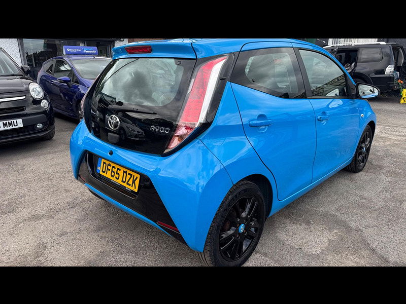 Toyota Aygo 1.0 VVT-i x-cite Euro 6 5dr 5dr Manual 2025