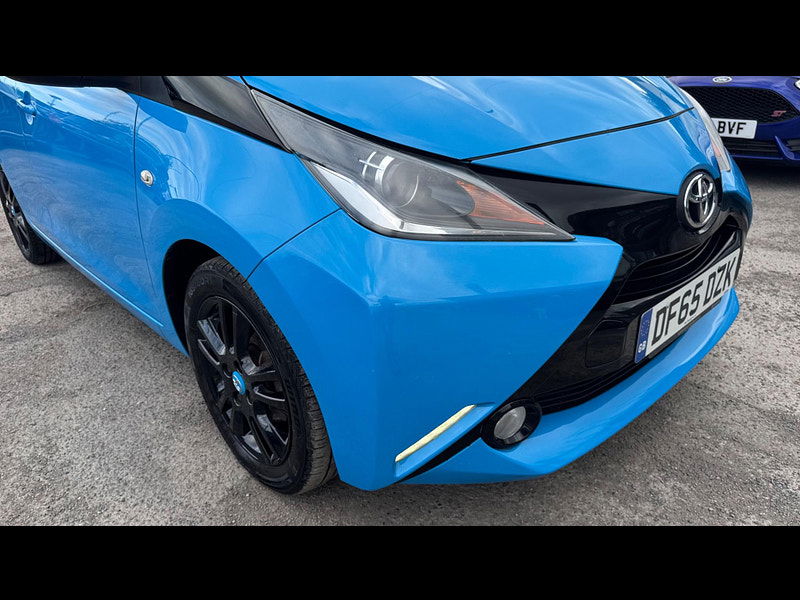 Toyota Aygo 1.0 VVT-i x-cite Euro 6 5dr 5dr Manual 2025