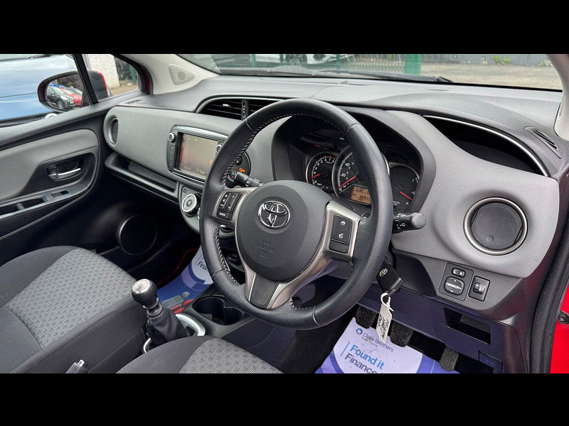 Toyota Yaris 1.33 Dual VVT-i Icon Euro 5 3dr Euro 5 3dr Manual 2025