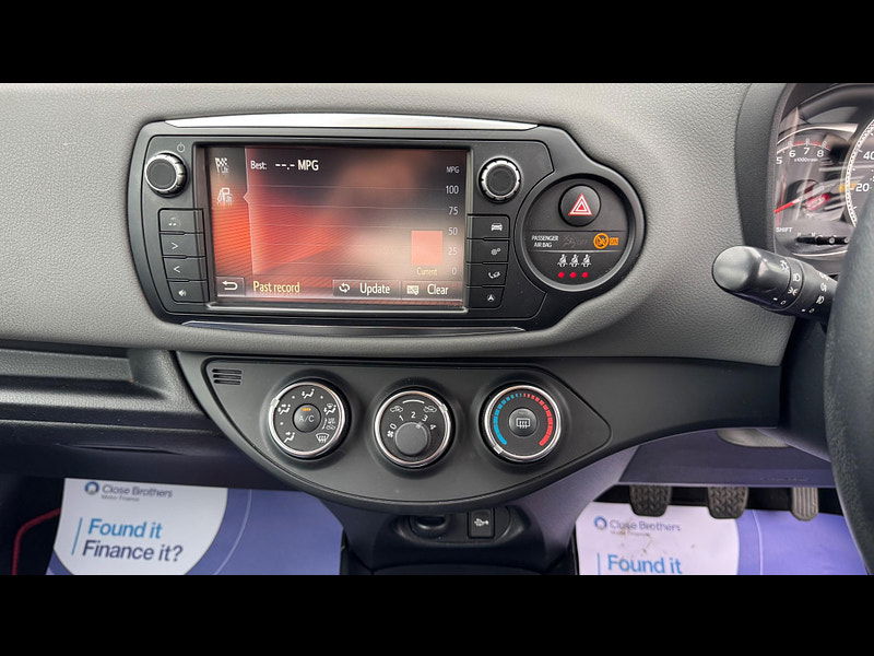 Toyota Yaris 1.33 Dual VVT-i Icon Euro 5 3dr Euro 5 3dr Manual 2025
