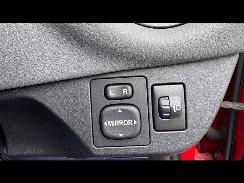 Toyota Yaris 1.33 Dual VVT-i Icon Euro 5 3dr Euro 5 3dr Manual 2025