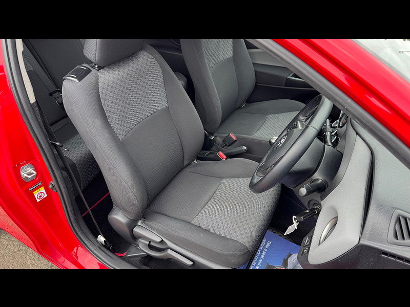 Toyota Yaris 1.33 Dual VVT-i Icon Euro 5 3dr Euro 5 3dr Manual 2025