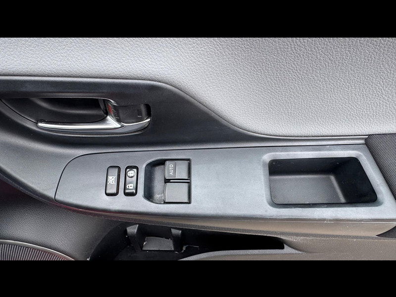 Toyota Yaris 1.33 Dual VVT-i Icon Euro 5 3dr Euro 5 3dr Manual 2025