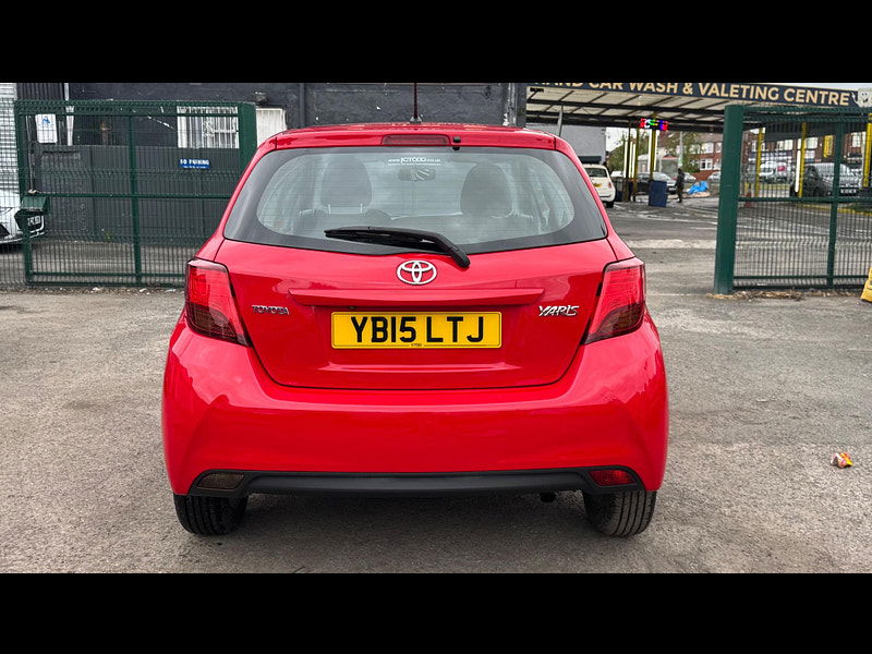 Toyota Yaris 1.33 Dual VVT-i Icon Euro 5 3dr Euro 5 3dr Manual 2025